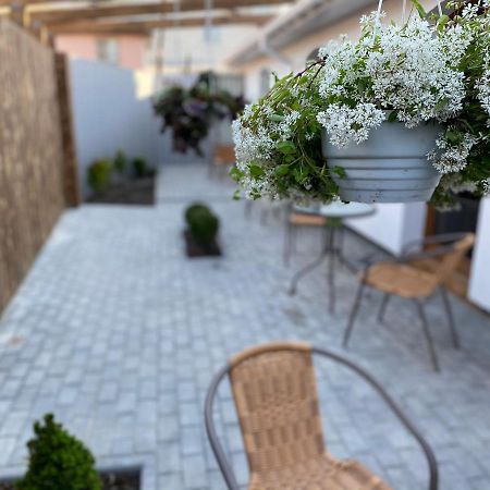 4Rooms Vinnytsia Bagian luar foto