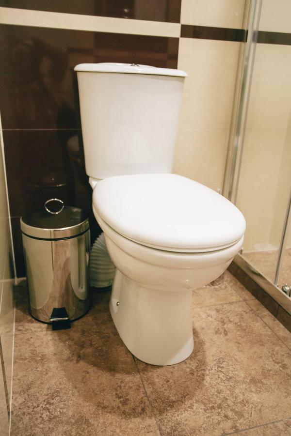 4Rooms Vinnytsia Bagian luar foto